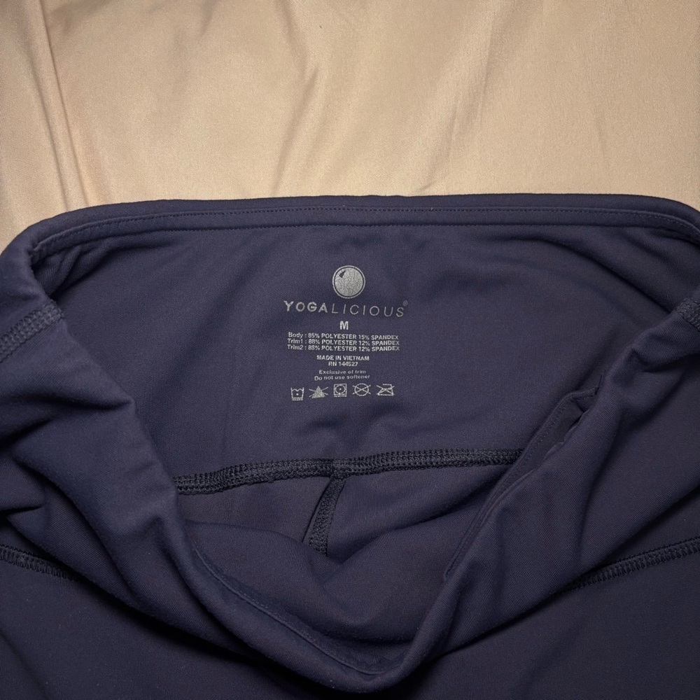 Yogalicious Women’s Deep Blue Leggings with Mesh Detail Size M - Picture 3 of 6